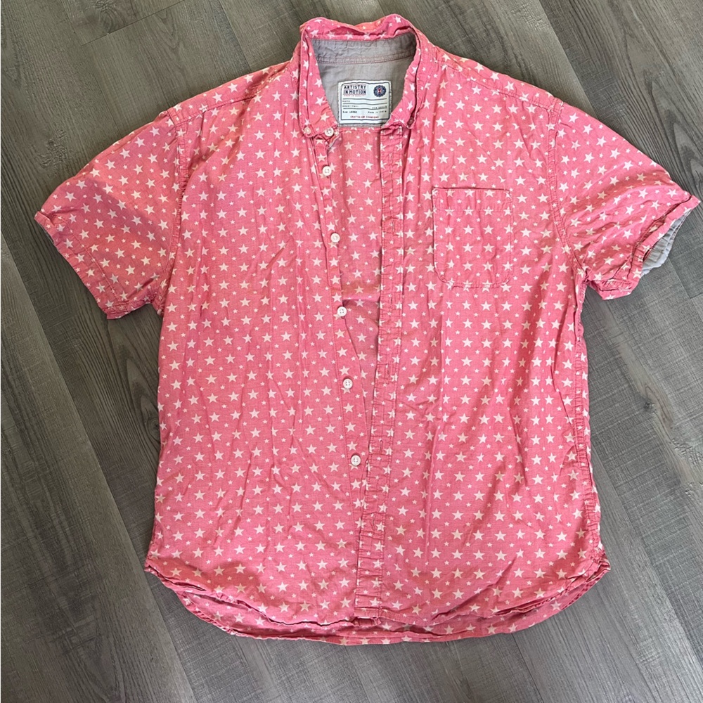 Artistry in Motion Cotton Short Sleeve Star Printed Button Down, Large